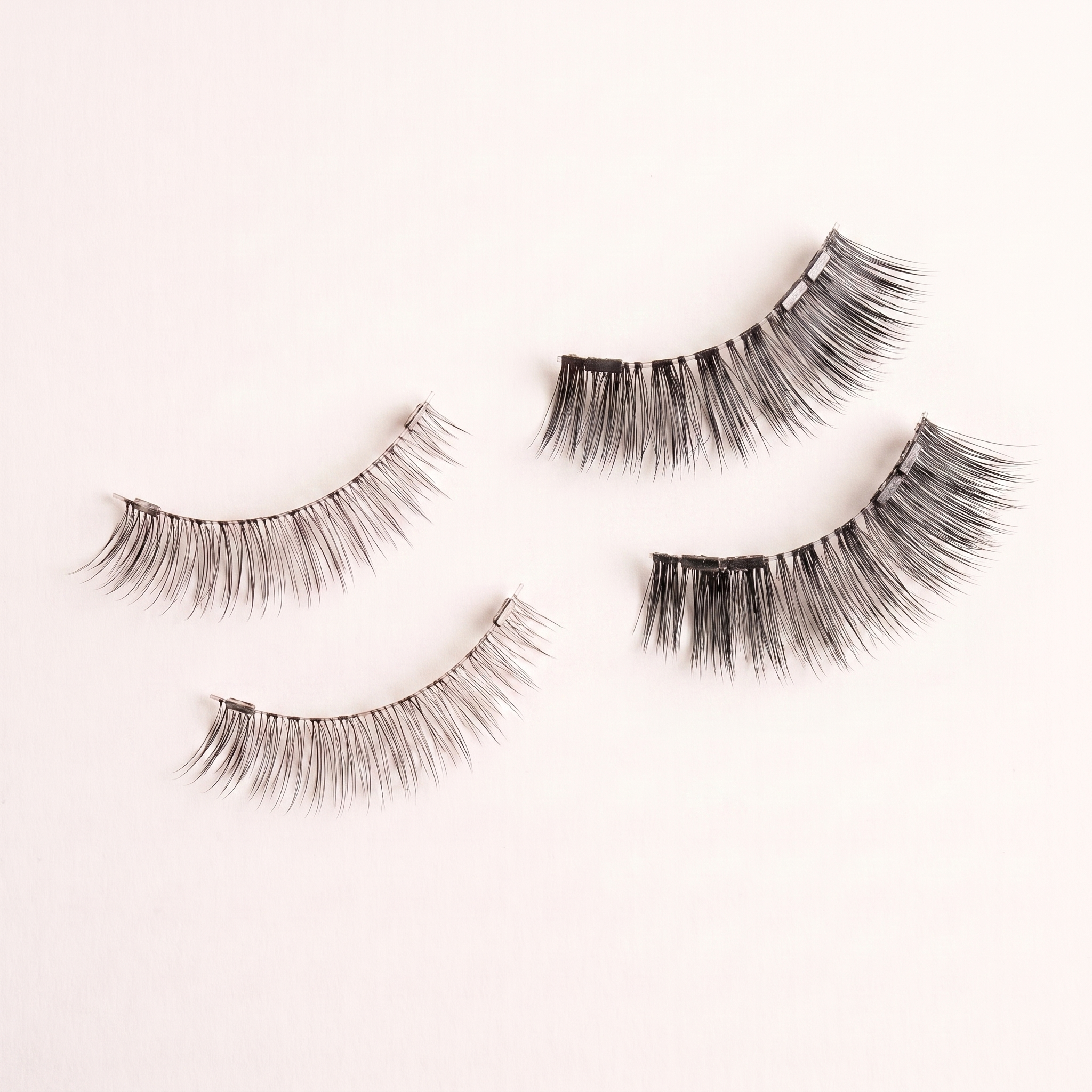Complete Ritual – natural en volume magnetische wimpers samen